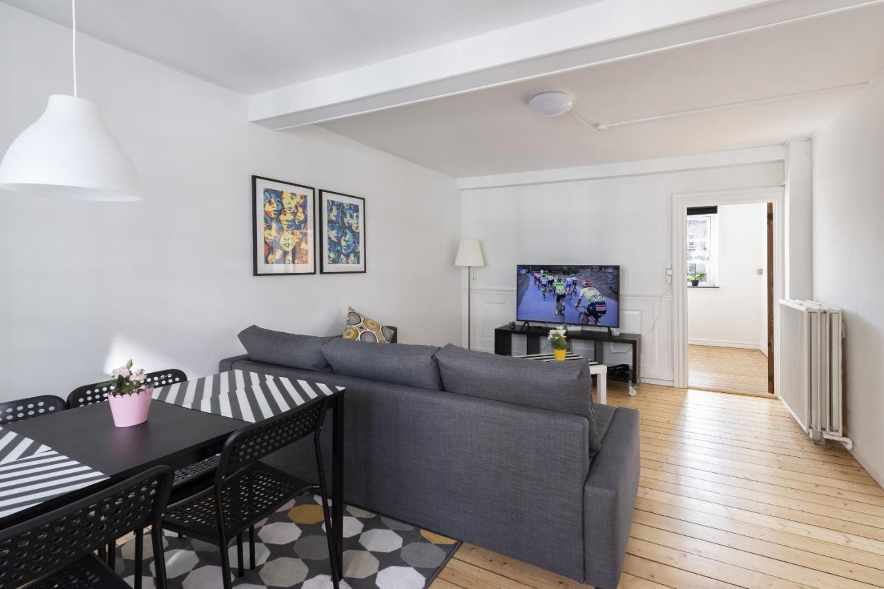 Aday - Apartment Suite 3 Aalborg Center Ngoại thất bức ảnh